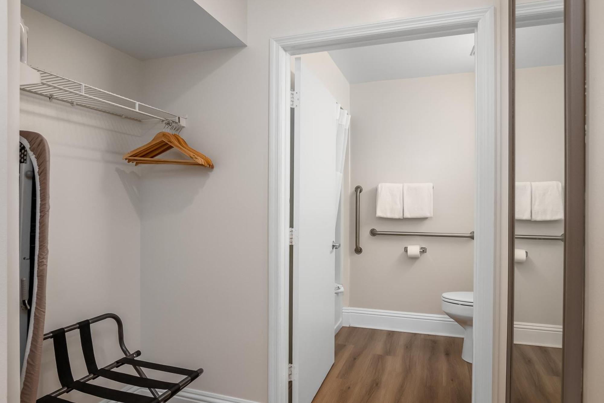 Naples Park Central Hotel 외부 사진