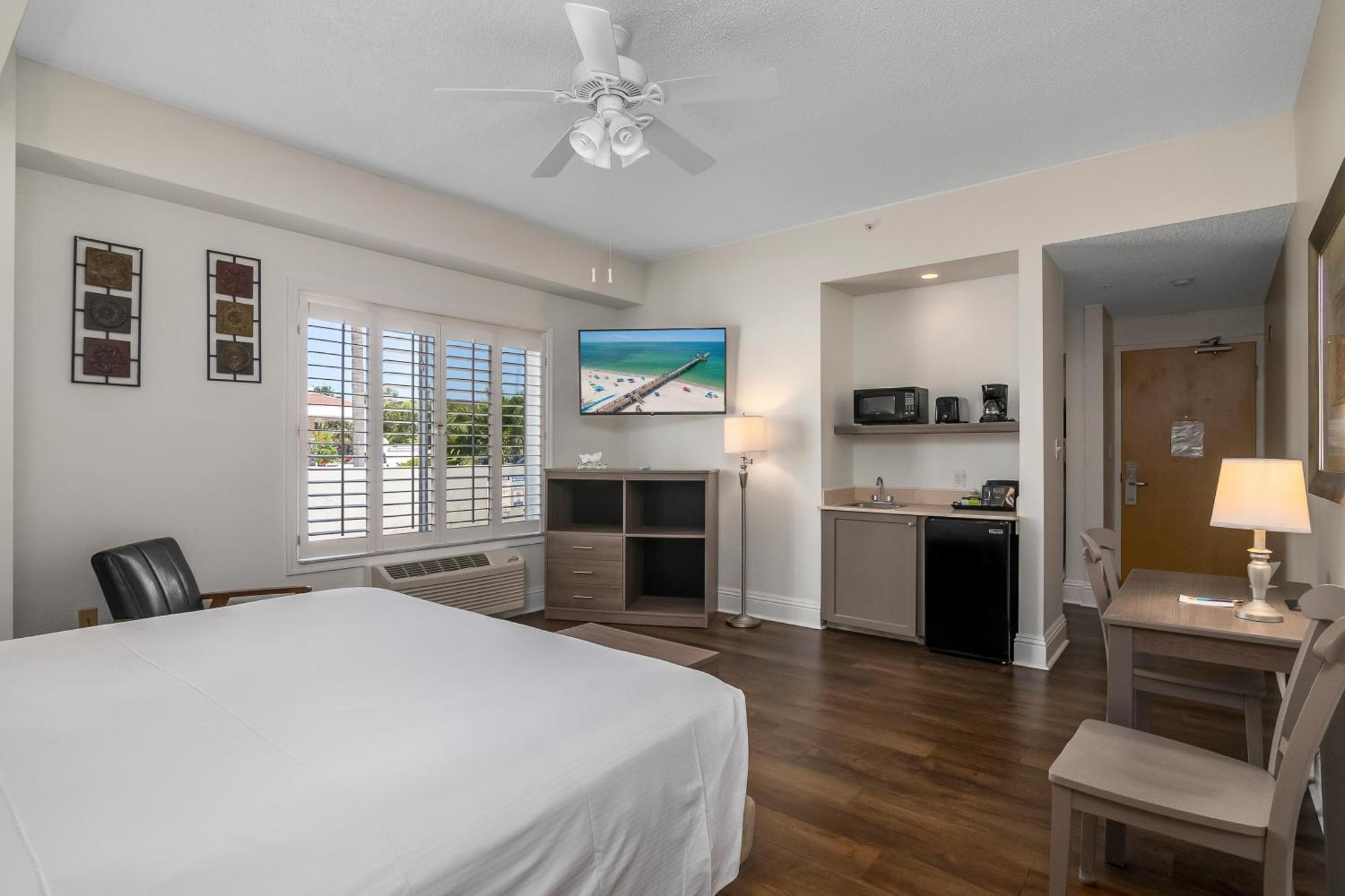 Naples Park Central Hotel 외부 사진