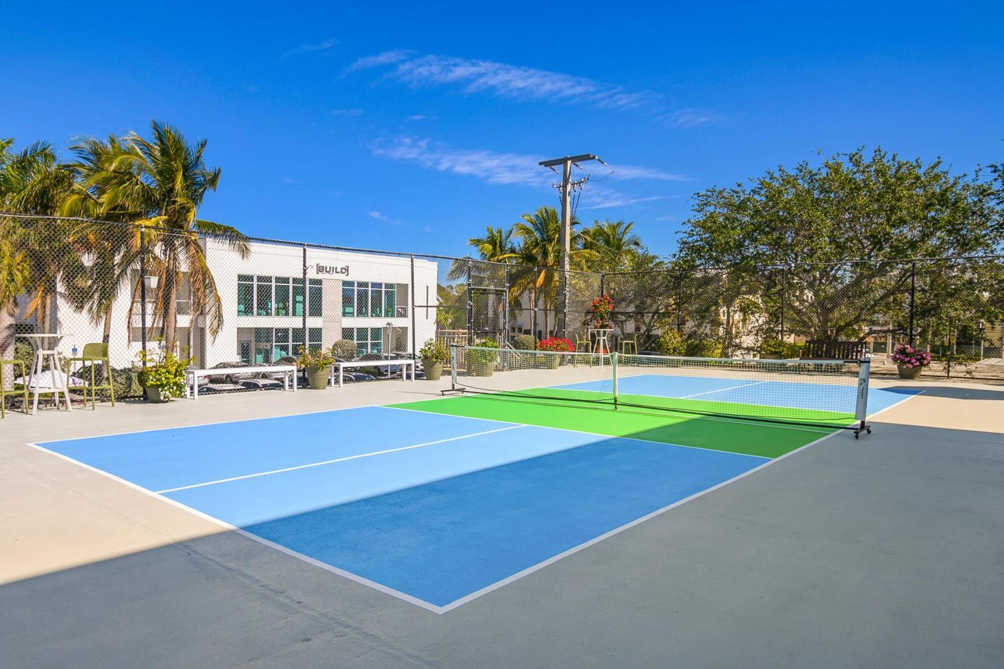 Naples Park Central Hotel 외부 사진