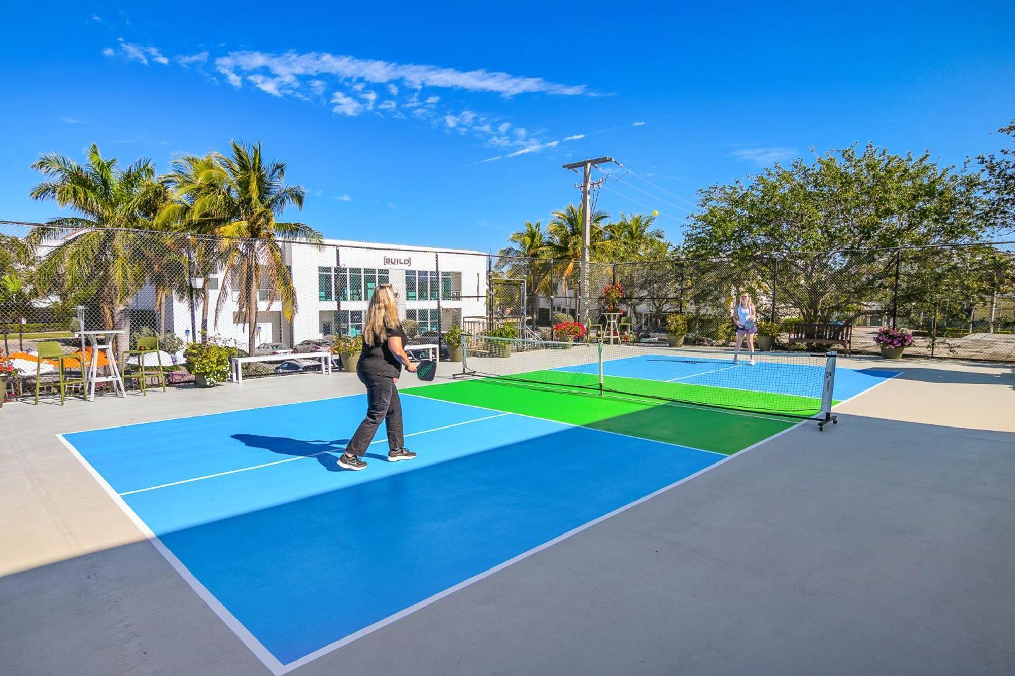 Naples Park Central Hotel 외부 사진