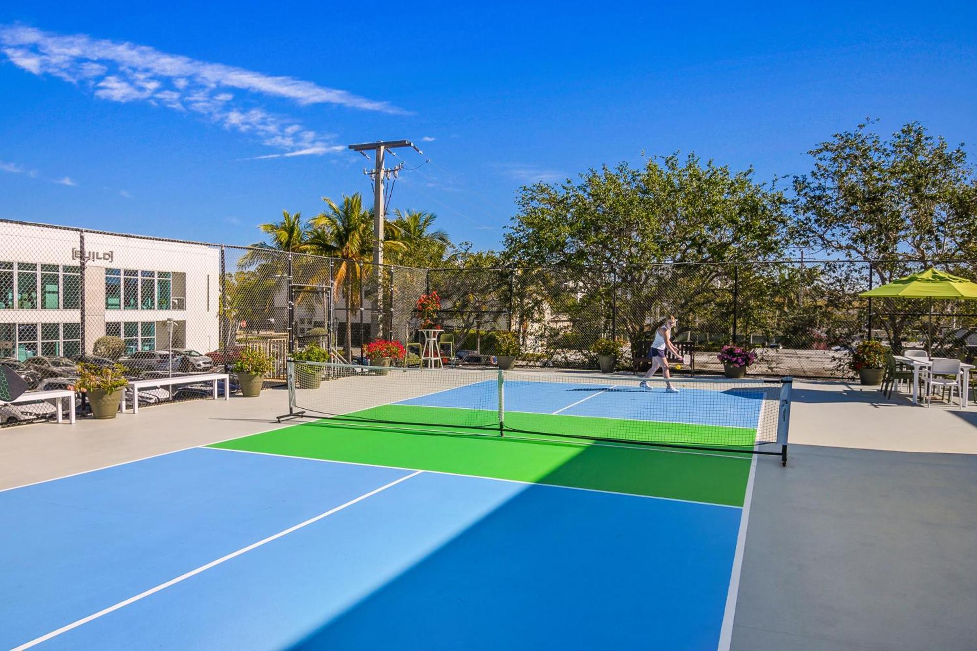 Naples Park Central Hotel 외부 사진