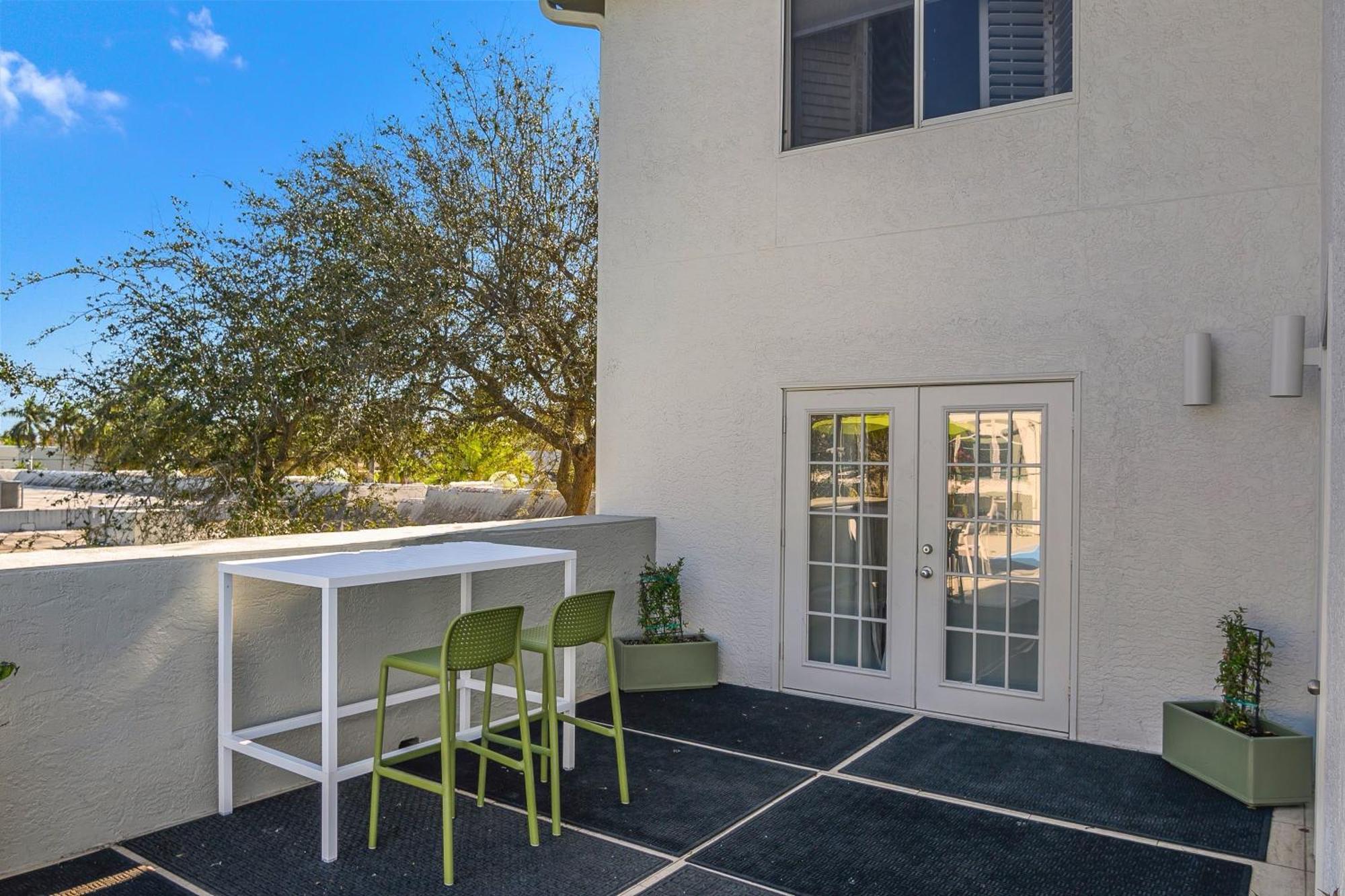 Naples Park Central Hotel 외부 사진