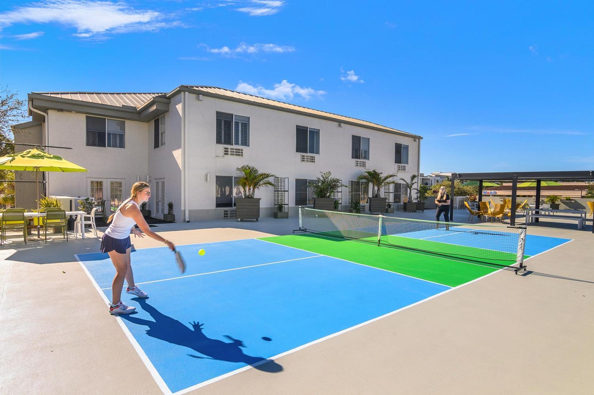 Naples Park Central Hotel 외부 사진