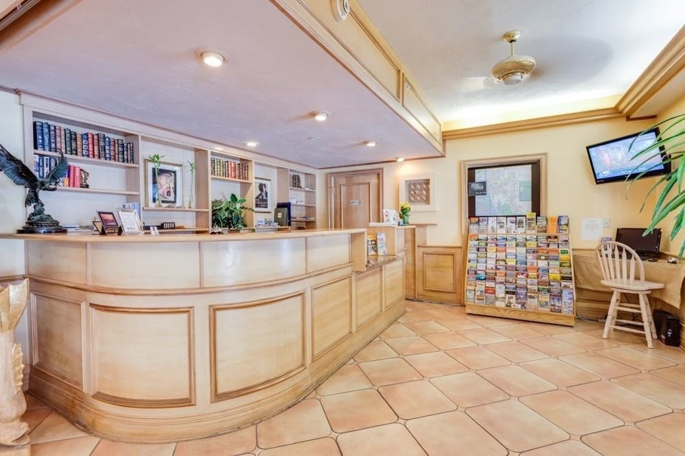 Naples Park Central Hotel 외부 사진