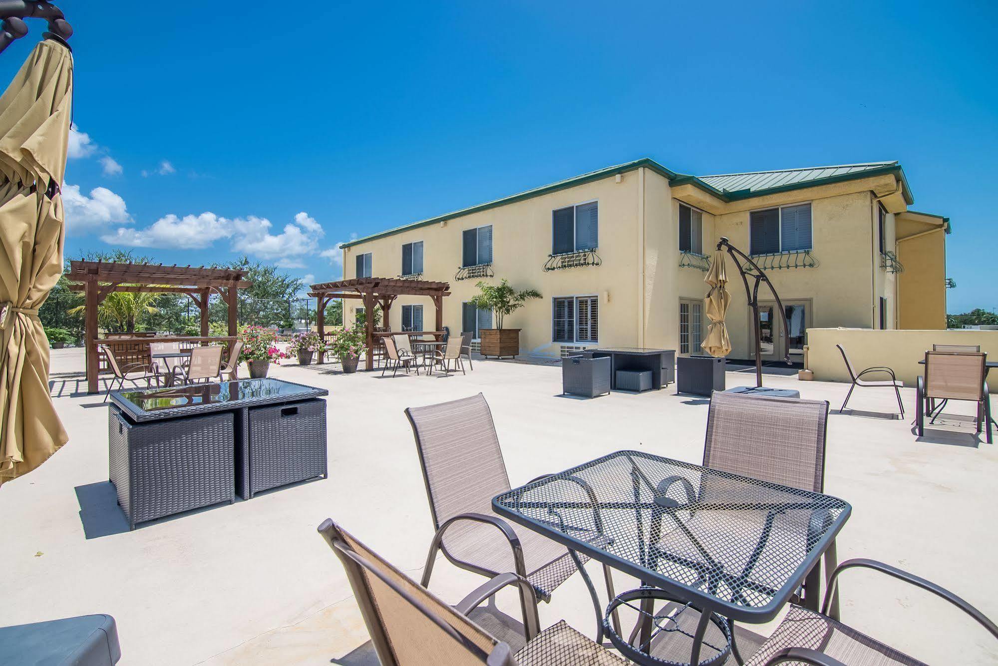Naples Park Central Hotel 외부 사진